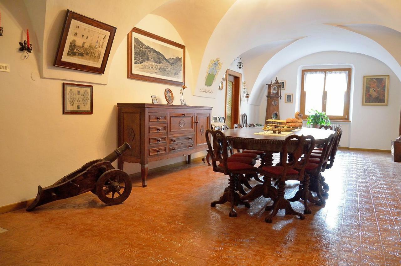 B&B Ca Dei Baroni Pellizzano Exterior photo